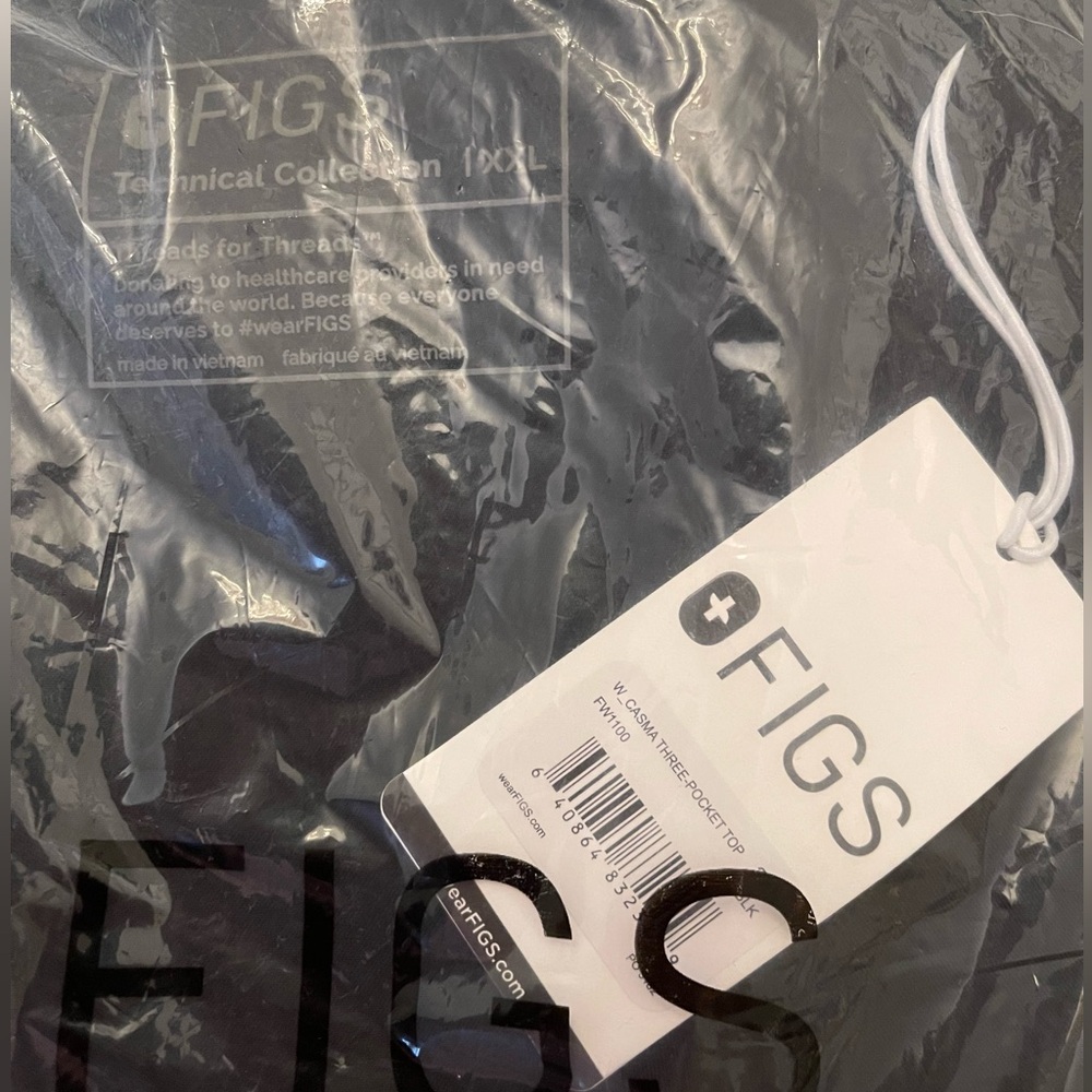 Figs Technical Collection Casma Three Pocket Scrub Top Black Size 2XL NWT - Picture 2 of 6